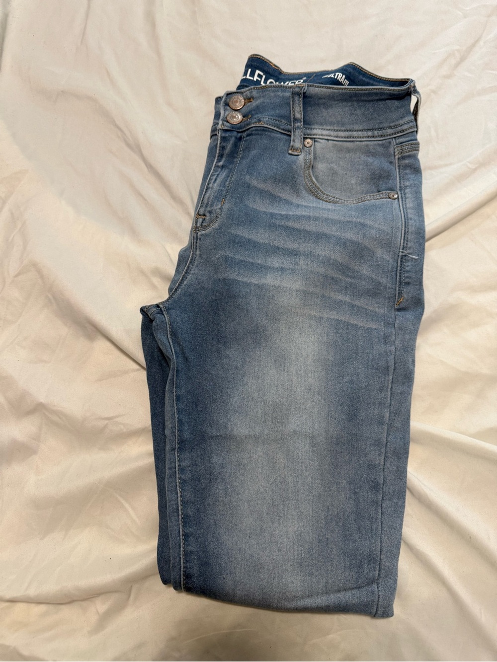 Wallflower Women's Medium Wash Skinny Ultra High-Rise Jeans
